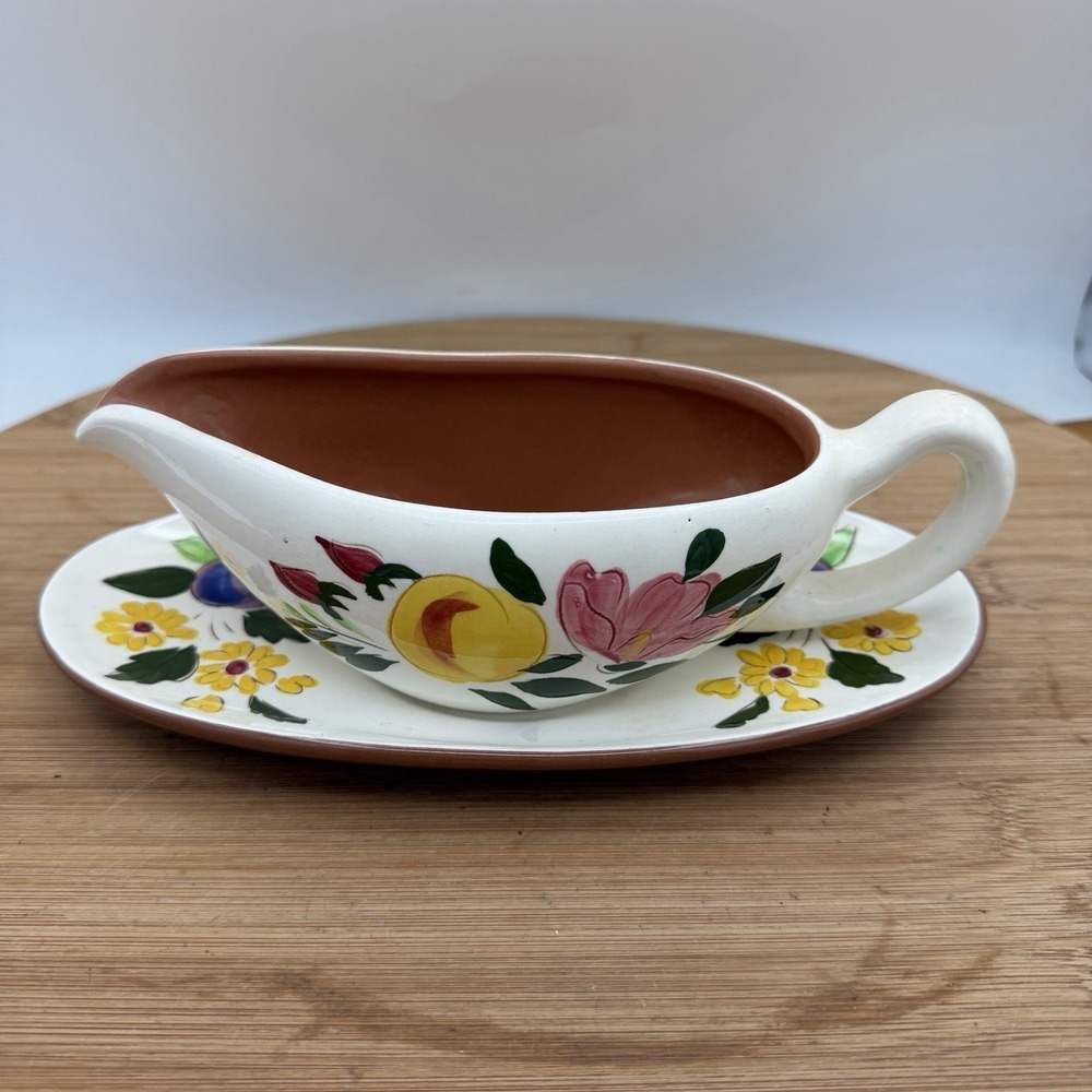 NICE STANGL POTTERY 'FLOWERS & FRUIT' PATTERN GRAVY BOAT AND‎ UNDERPLATE!